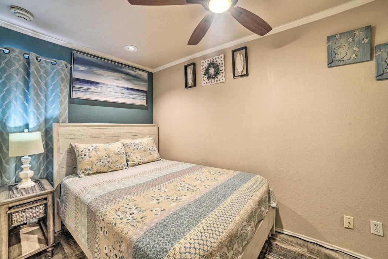Updated Front Beach Condo With Resort Amenities! コーパスクリスティ エクステリア 写真